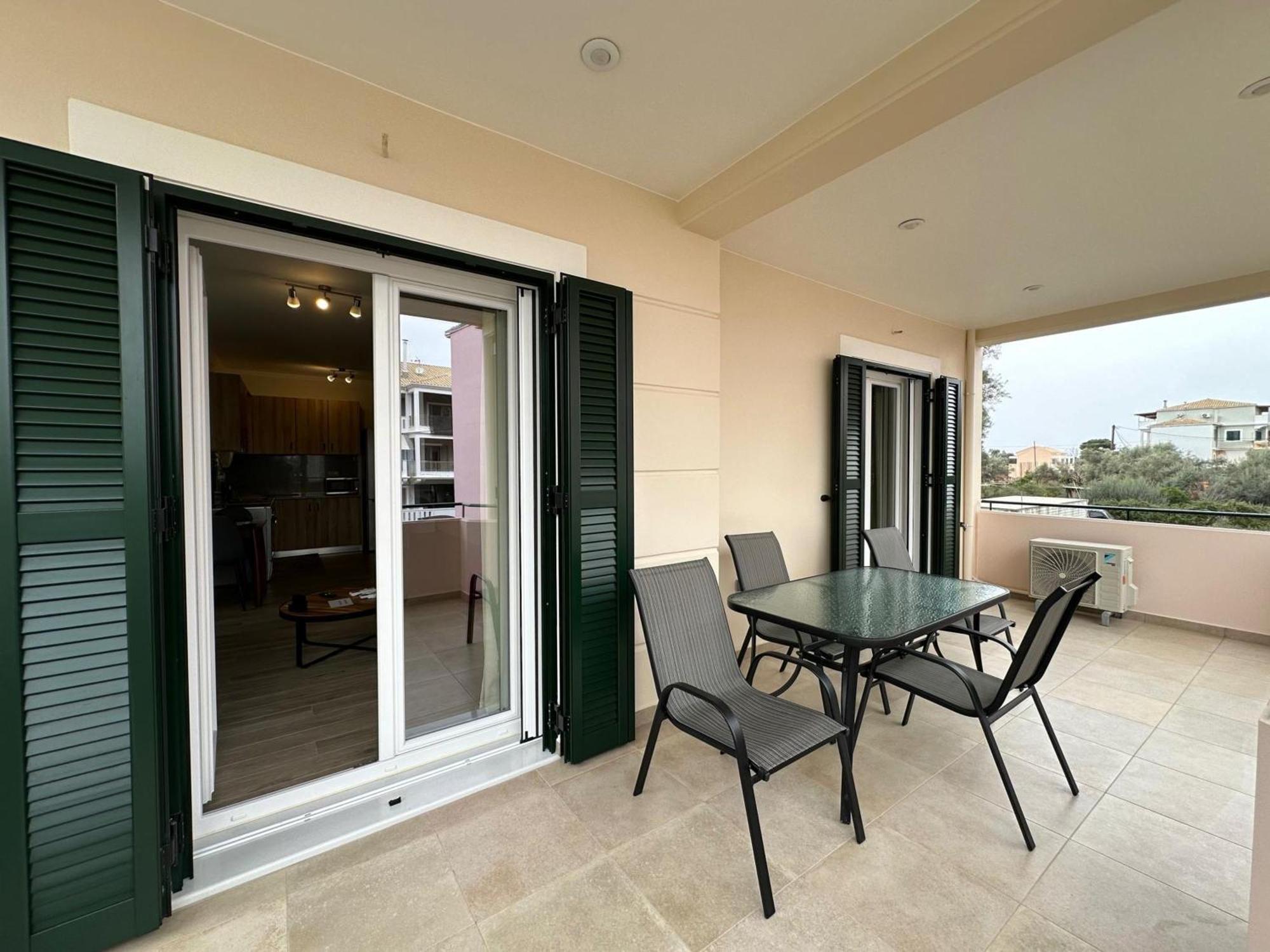Michael - Private Parking Apartment *