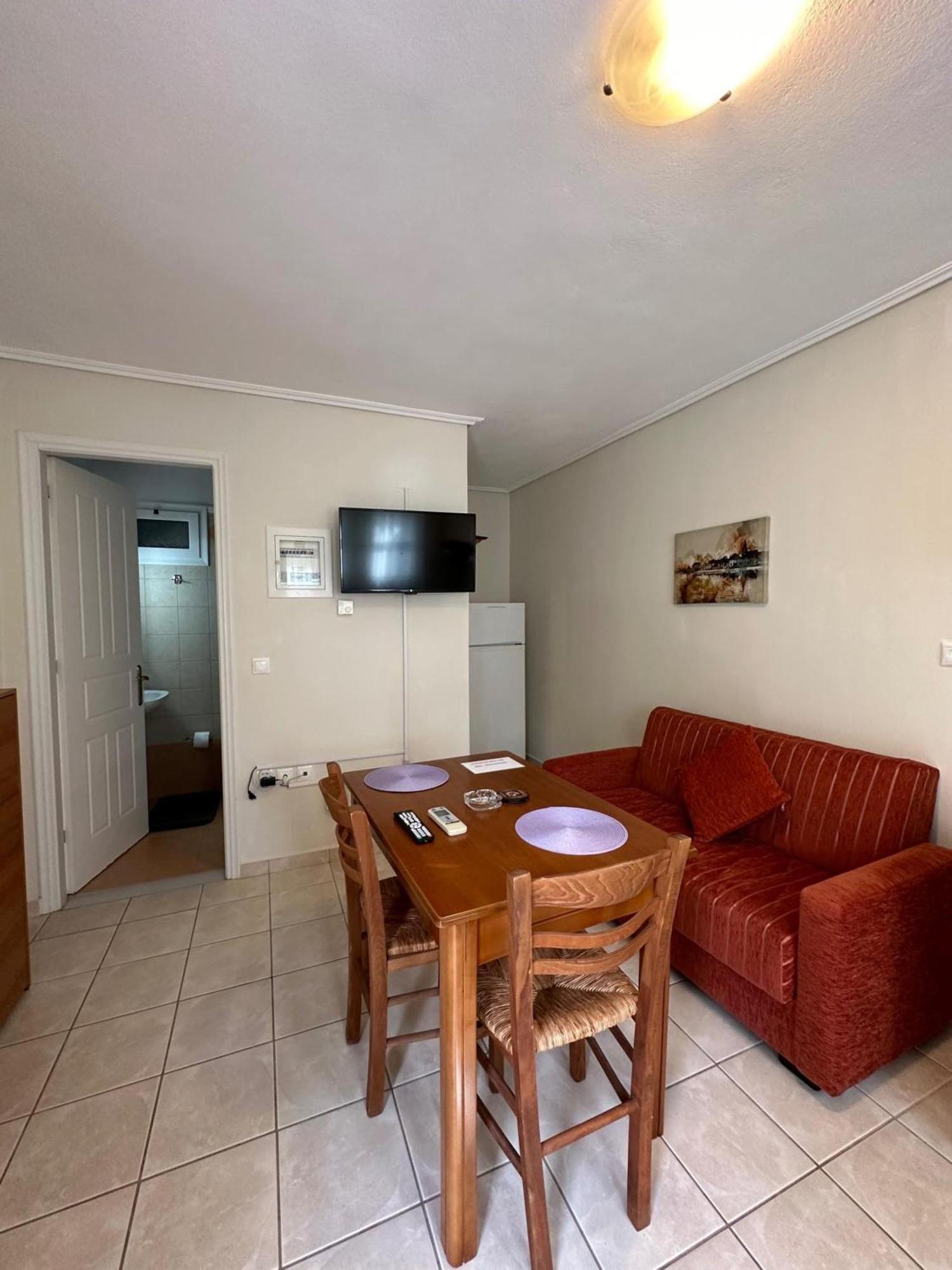 Michael - Private Parking Apartment