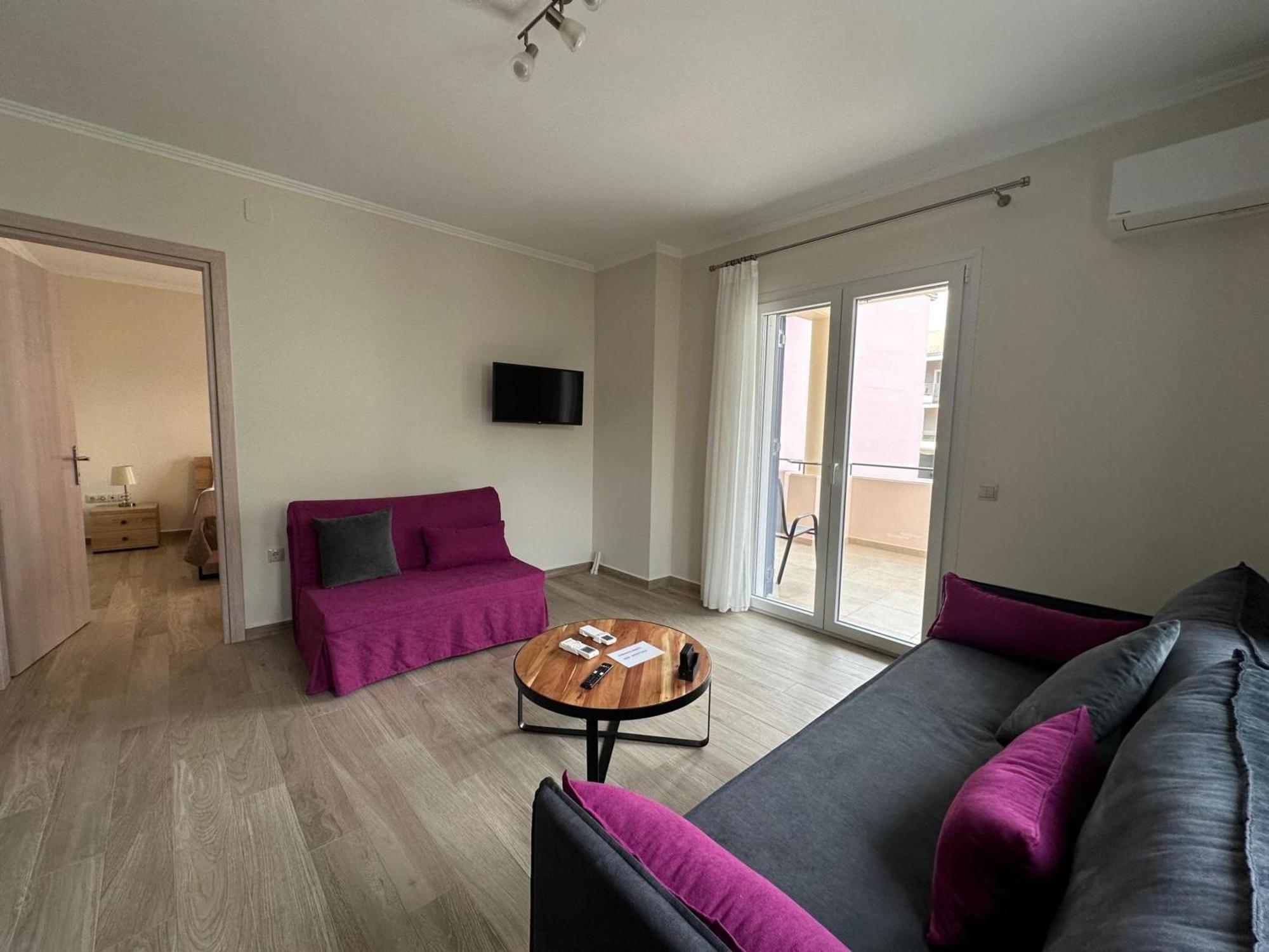 Michael - Private Parking Apartment *