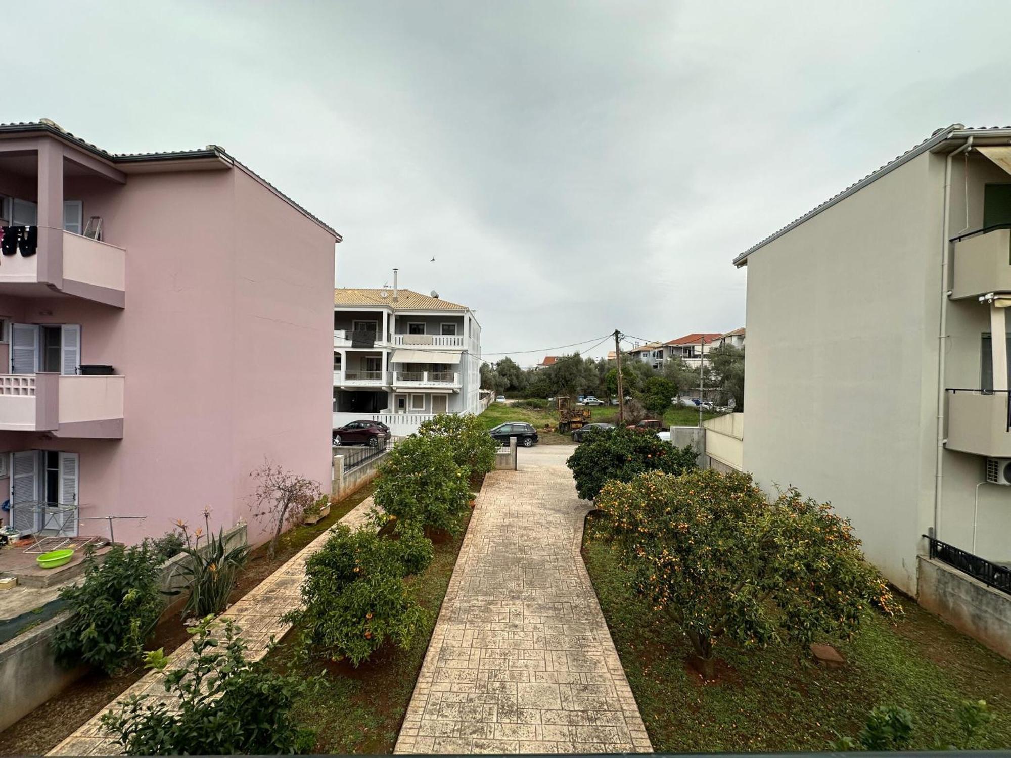 Michael - Private Parking Apartment *