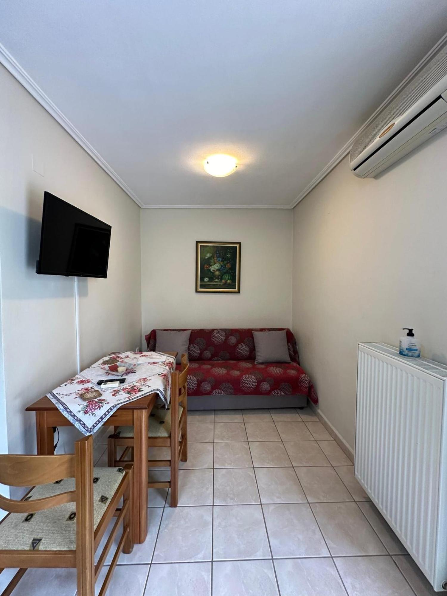 Michael - Private Parking Apartment